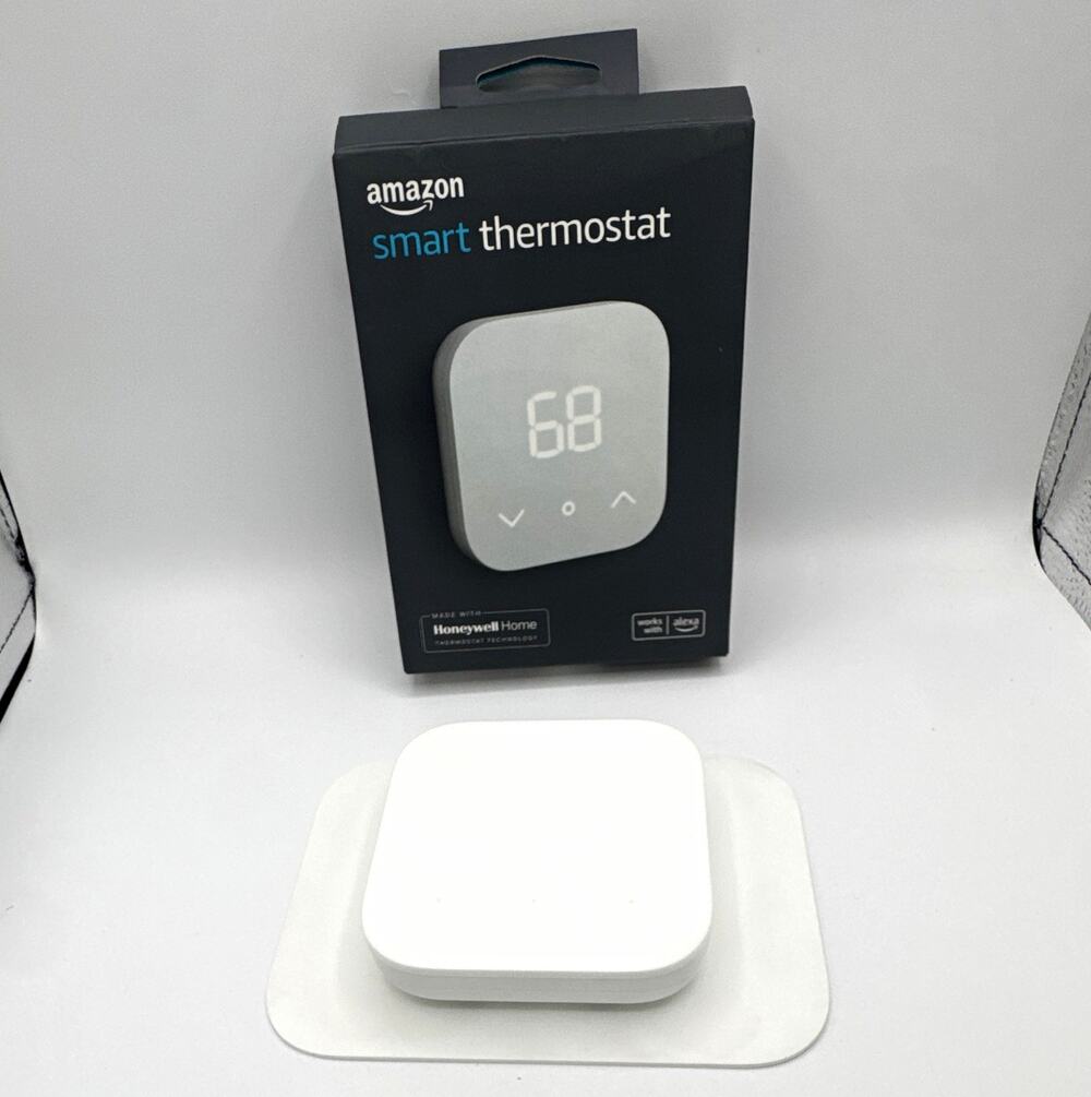 Amazon Smart Thermostat White Wi-Fi Works w/ Alexa w/ Mounting Plate